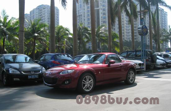 三亚敞篷跑车租赁 马自达MX-5跑车